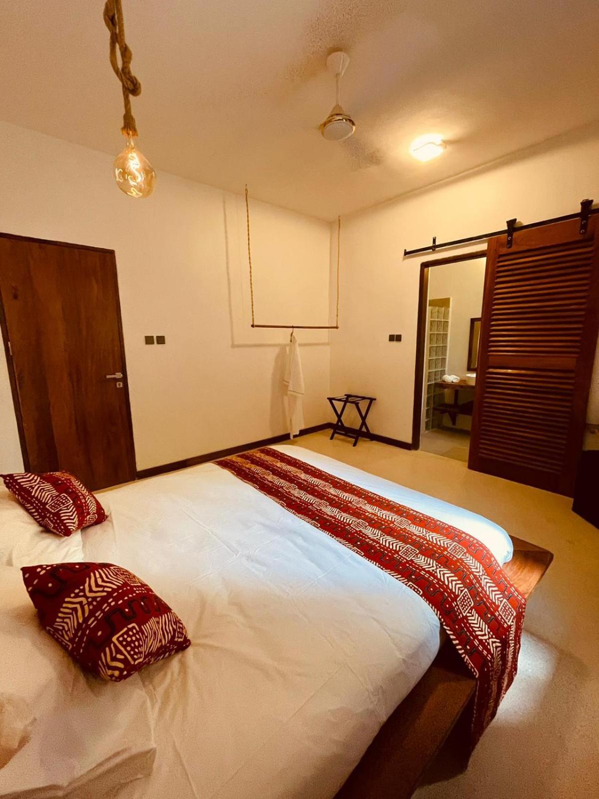 Oxygen Paje Hotel Экстерьер фото